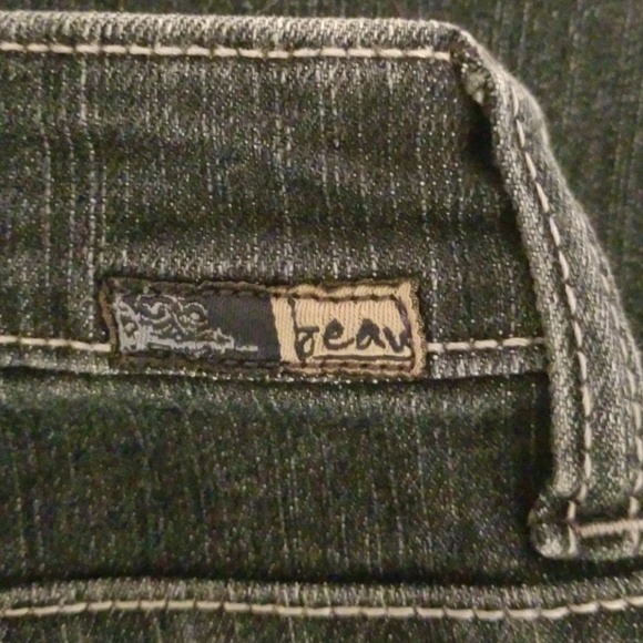 Beau Brand Women's Stretch Jeans - Picture 4 of 6